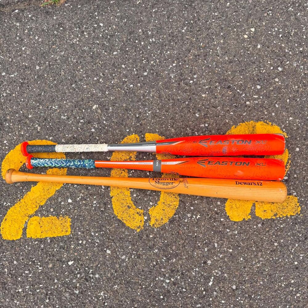 Baseball Bat Lot: 2015 Easton XL1 31", Easton XL3 32", Louisville Slugger